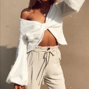 Henrick cropped sweater NWT never worn